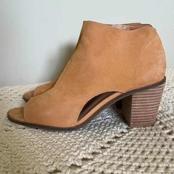Lucky Brand Kasima Tan Leather Open Toe Ankle Booties Size 9 M - Picture 1 of 7